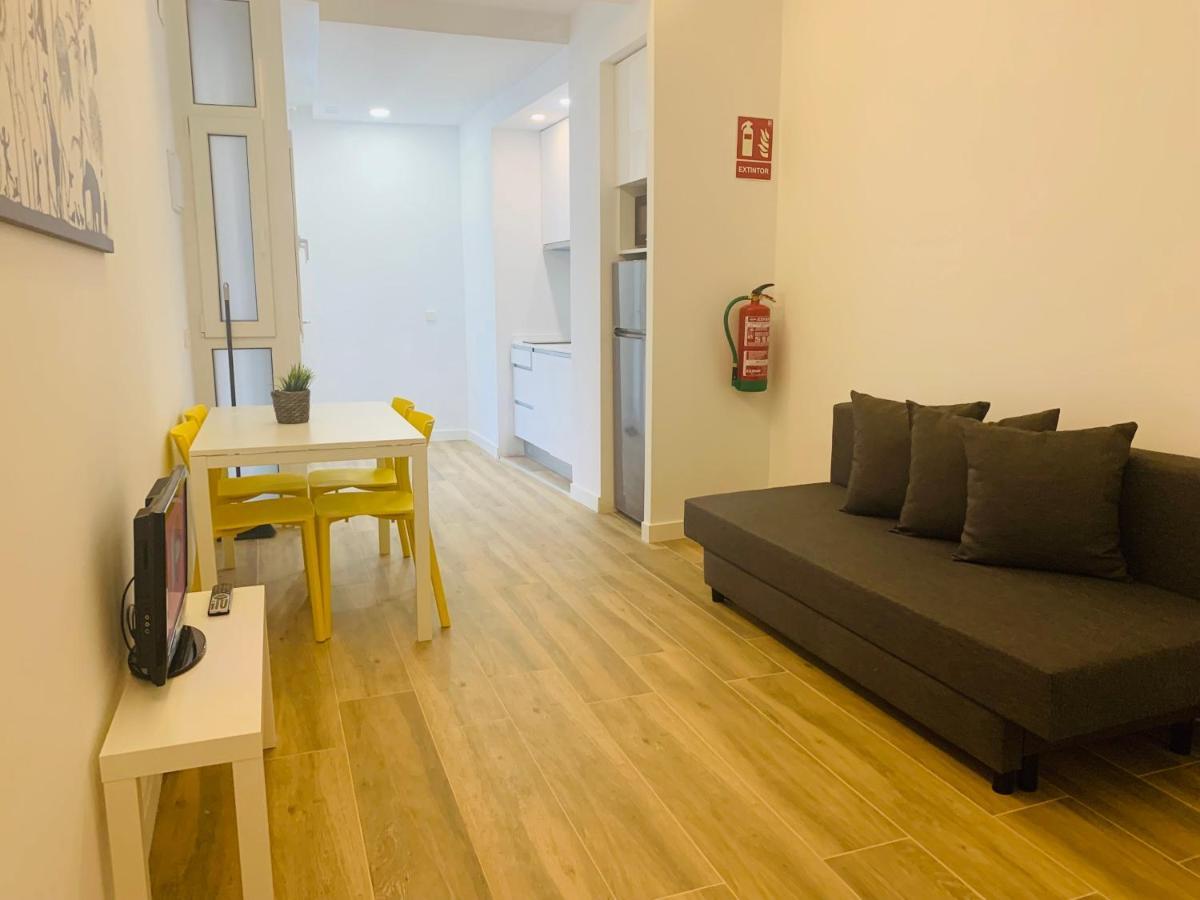Moncloa-Uni. Complutense Apartamentos Madrid Esterno foto